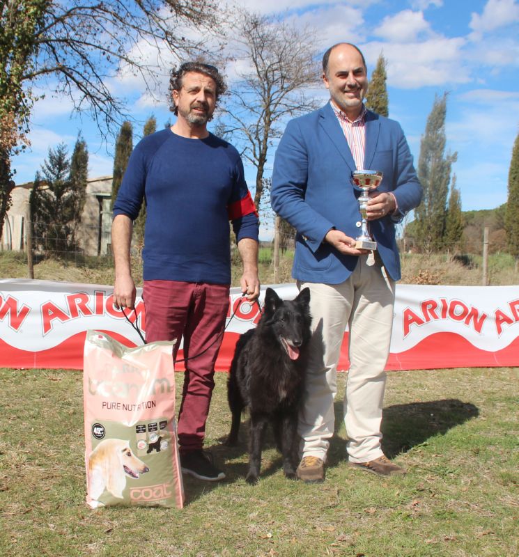 BIS veterano  Folie Bergere  Des Etangs Sauvages